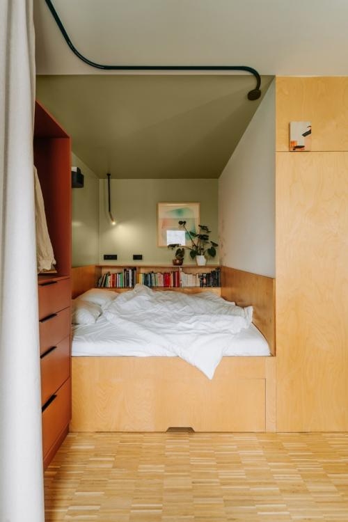 Современный интерьер студии площадью 27 кв. 02