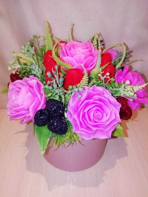 Вы только посмотрите насколько красивы букетики из мыла. 08