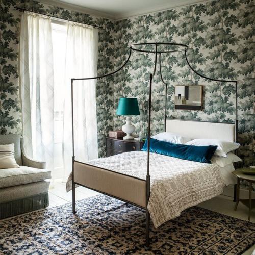 В этом интерьере цвет плотно заполняет собой пространство. 04