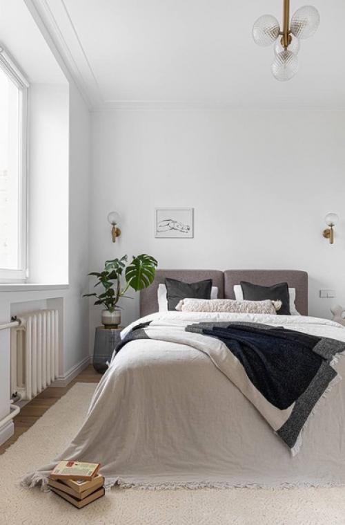 Лаконичный интерьер московской квартиры с элементами современной классики и мебелью в стиле mid - Century Modern. 06