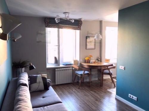 Интерьер с отсылкой к 60-м годам, также известному как ретро - стиль, может быть очень интересным и стильным. 01