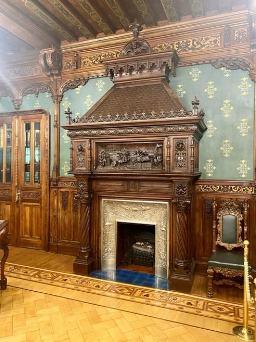 На набережной реки мойки скрывается интересный особняк. 06