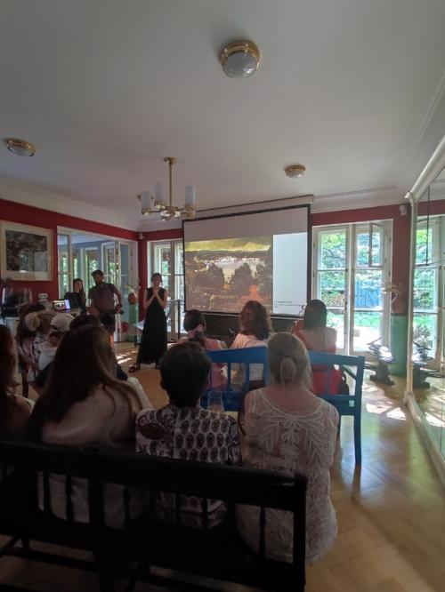 Мои фотовпечатления с выставки Внутренние Города, которая прошла вчера в галерее полёт в новодарьино. 06
