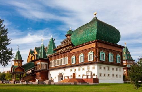 Летняя парадная резиденция царя алексея Михайловича в селе коломенском находилась. 01