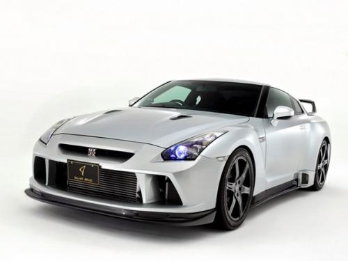 Abflug Nissan GT - R (R35) (2011-Present).