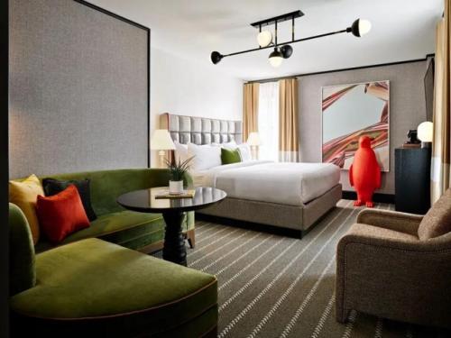 Бутик - отель с характером: когда здание становится музеем. 03