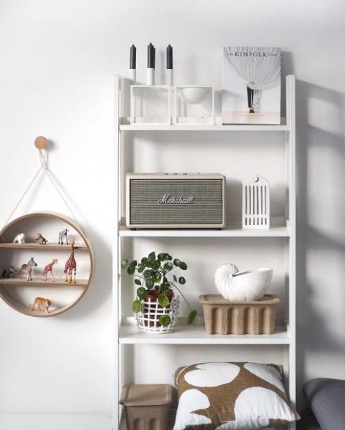 В каждой комнате этого уютного скандинавского дома присутствует коричневые и бежевые оттенки, напоминающие о любимой осени. 07