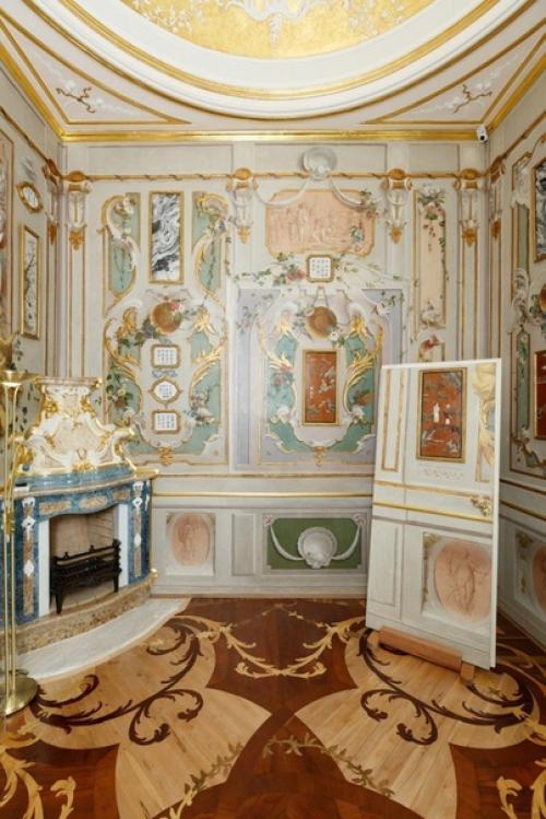 В ораниенбауме открыли после реставрации три зала китайского дворца. 02