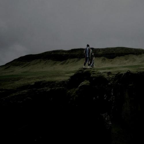 : Doseofslash:   Hermit au, в котором чонгук бросил учебу в престижном университете по никому не изветным причинам и уехал далеко за город. 01