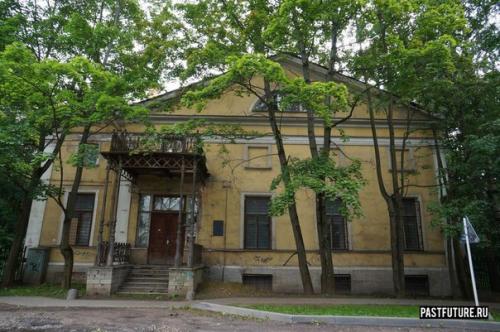 Дом Хозяев коломяг: усадьба Орловых - Денисовых. 03