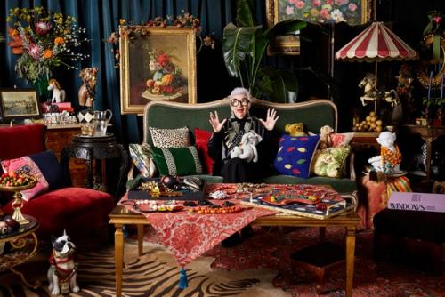 Она белый дом для девяти президентов сша оформляла. 05