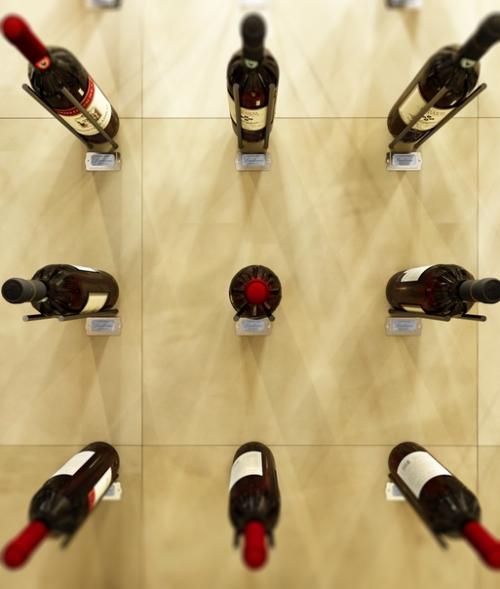 Полки для вина на кухне. 01