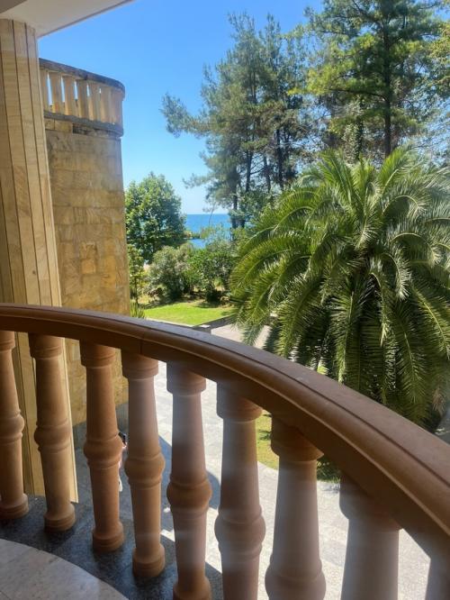 Баба Оля на экскурсии, то есть буду причитать. 02