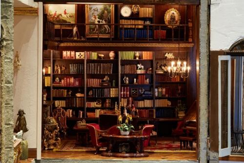 Знаменитый кукольный замок Astolat Dollhouse. 08