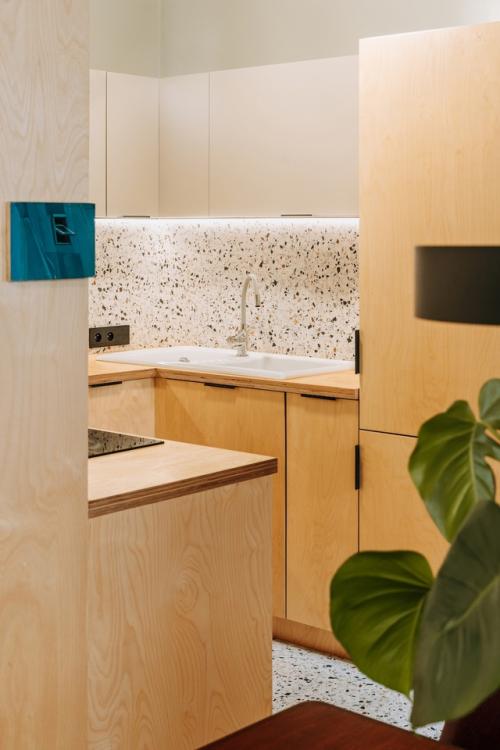 Современный интерьер студии площадью 27 кв. 06