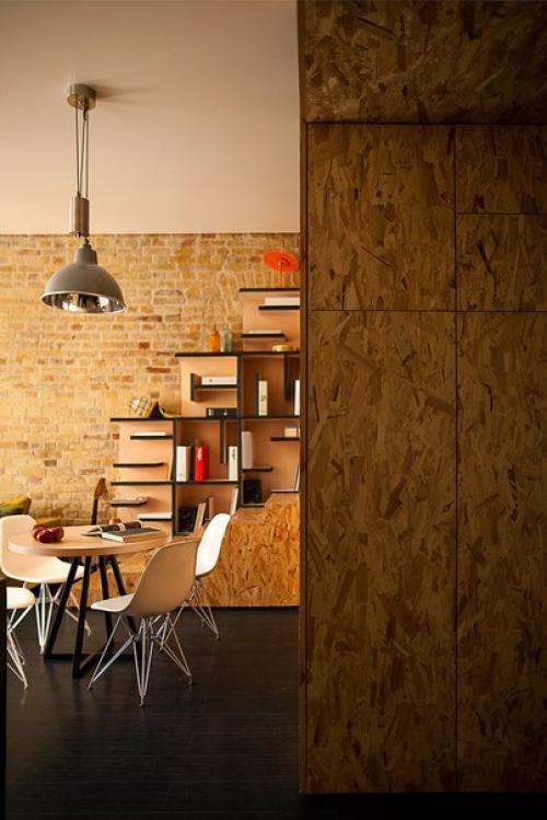 Непрерывное движение в маленькой квартире в Киеве. 06