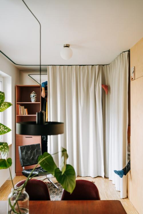 Современный интерьер студии площадью 27 кв. 01