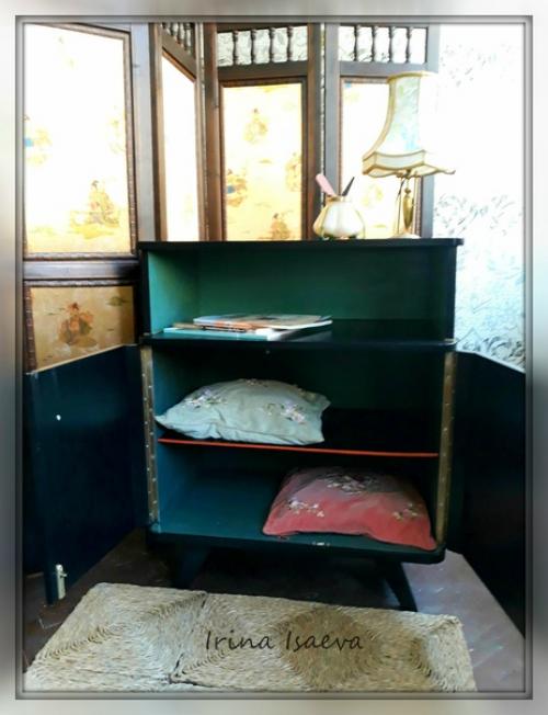 Старая, не имеющая антикварной ценности, мебель вполне может жить в современных интерьерах, главное ее правильно Подать, не так ли! 05