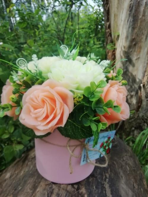 Вы только посмотрите насколько красивы букетики из мыла. 04