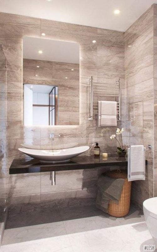 Использование материалов с имитацией под натуральный камень помогает сделать любой интерьер благороднее.