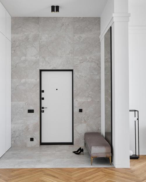 Владельцы этой квартиры в жилом комплексе Минска - семейная пара, чьи дети выросли и проживают отдельно. 04