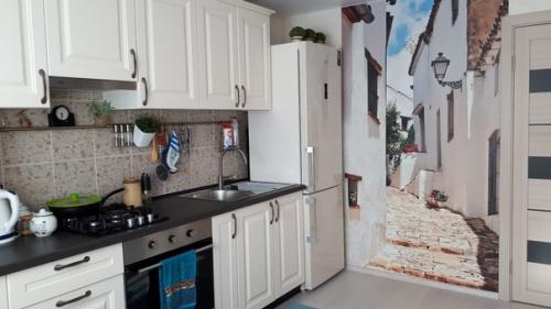 На оценку.  Делали ремонт в нашем дачном доме сами, вдвоем с мужем, в первый раз. 06