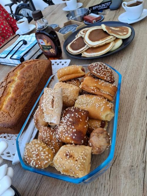 Нравится традиция ходить в гости по утрам. 04 Нравится традиция ходить в гости по утрам. 04