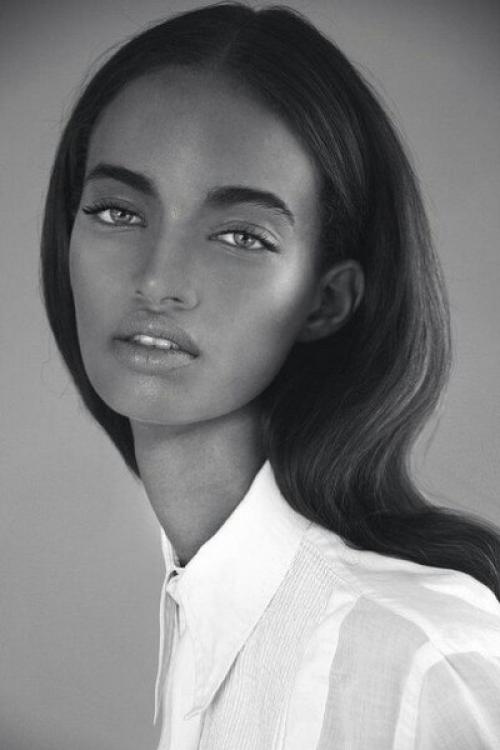 - Я люблю, когда меня окружают красивые вещи. 01