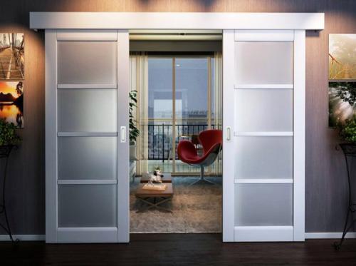 Хороший вопрос: зачем делать широкие проёмы в маленькой квартире. 02