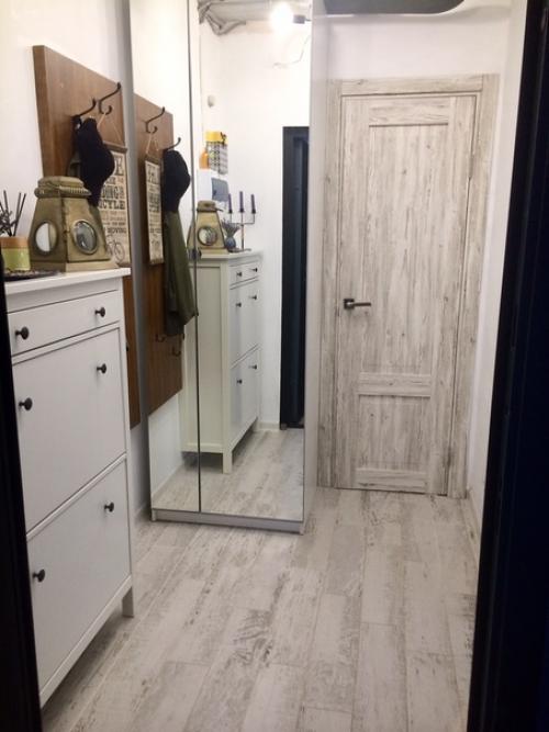 Студия 24 м 2. ремонт своими руками - стены, полки, вешалка, посуда, вазы, детали. 01