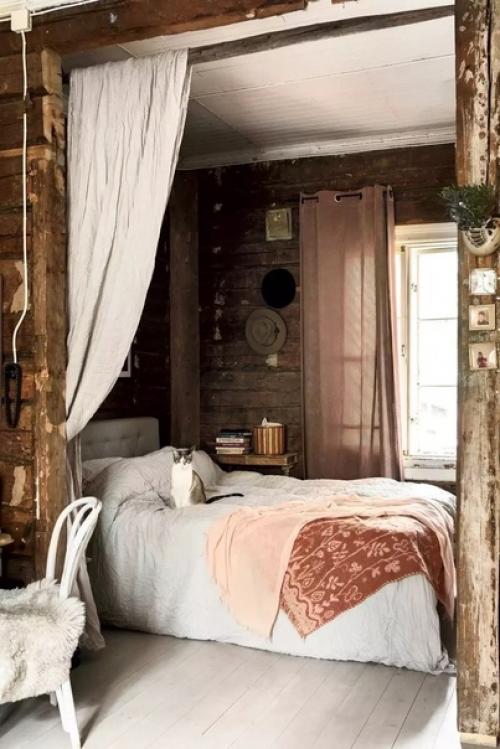 Семья с маленьким доходом, купила за бесценок старый дом. 06