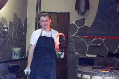 Нашей семье сегодня исполнилось 1? 04