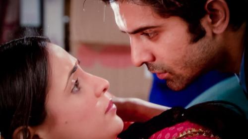 Хотела вместить много событий, но получилось всё скомкано что ли. 01