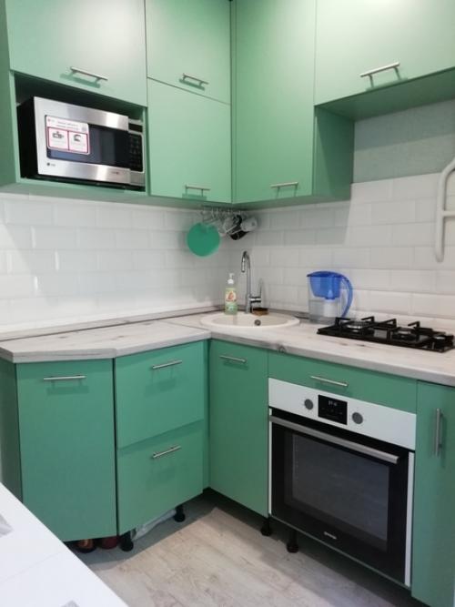 А вот наша кухня в хрущевке 5, 5 кв.