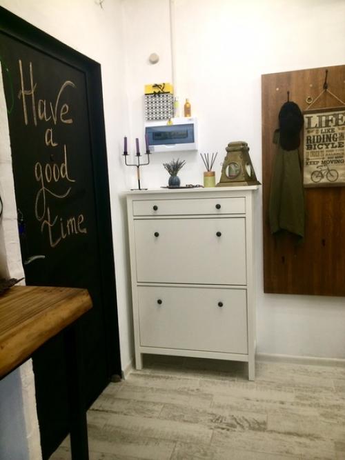 Студия 24 м 2. ремонт своими руками - стены, полки, вешалка, посуда, вазы, детали. 02