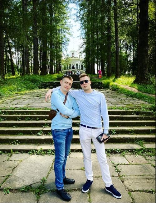 Середниково - старинная подмосковная усадьба, хранящая в своем ансамбле черты эпохи расцвета русского классицизма - золотого века русских усадеб. 05