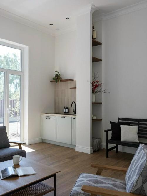 Двухэтажный загородный дом с уютной верандой - воплощение спокойствия, уюта и вкуса. 02