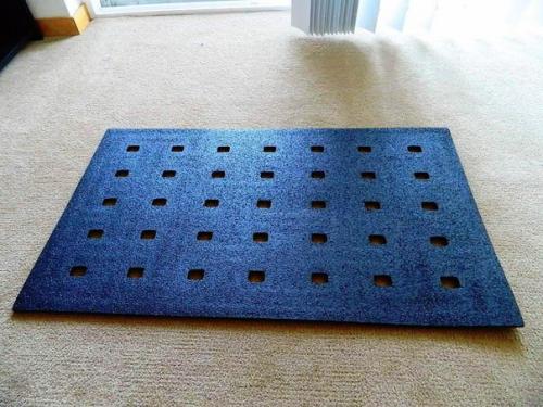 Коврик для ванной из гальки. 03