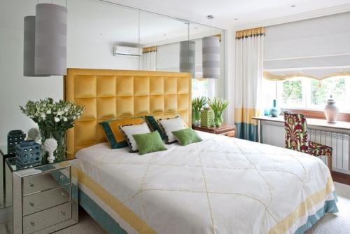 Листая журналы с интерьерами, мы видим высокие потолки и с завистью вздыхаем, поглядывая на свое скромное жилище. 06