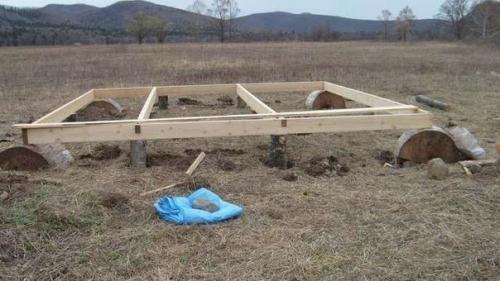 Вот такой вот у нас домик на участке. 07