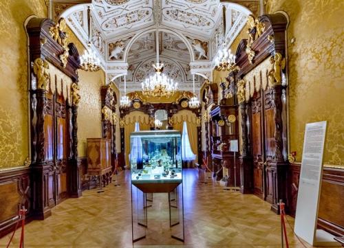 В завершении своей поездки в Санкт-петербург было решено посетить музей фаберже. 05