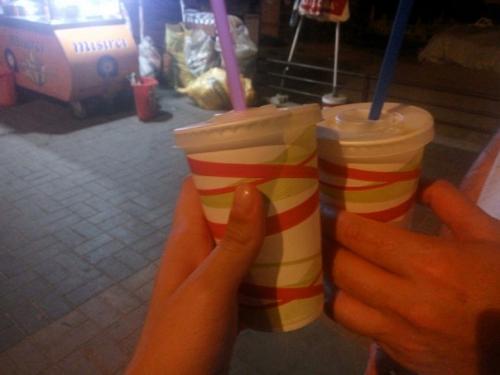 В десяти минутах от нас живёт мой крестный. 05