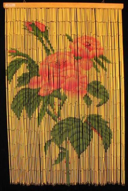 Многие наверняка вспомнят, что в 70-80- хх годах большой популярностью пользовались дверные занавесы из бамбуковых палочек. 08