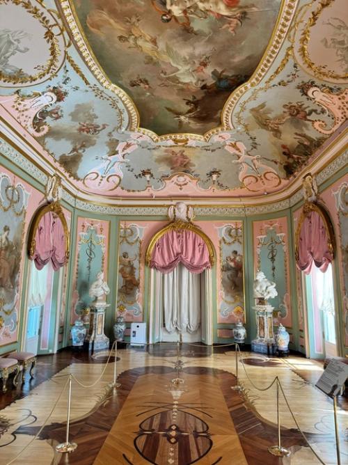 Жемчужина ораниенбаума конечно же китайский дворец. 07