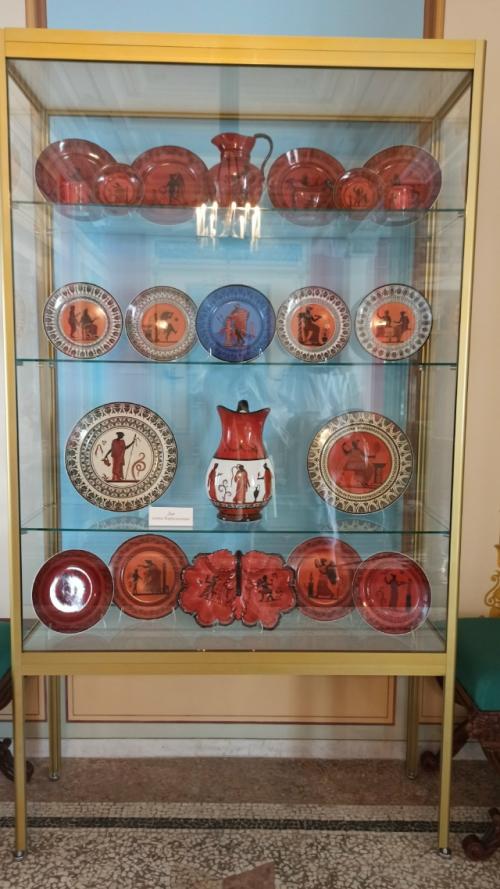 Лишь в том случае, если вы как и я любите Италию, но пока нет возможности туда добраться, то вы найдете уголок Италии в Санкт-петербурге! 05