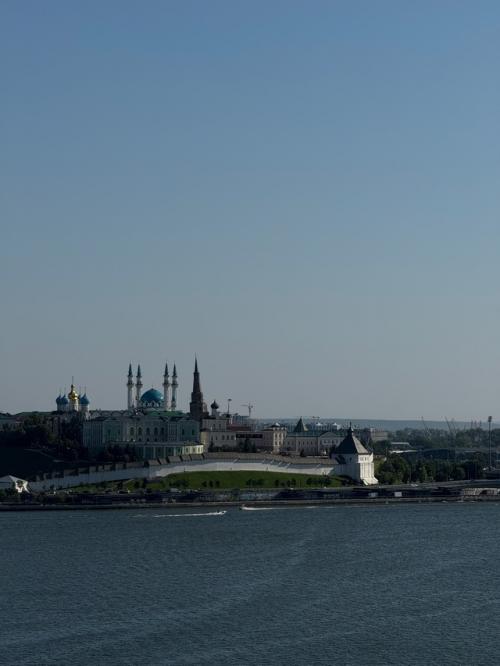 У меня тут случился тур по Татарстану, который просто в самое сердечко. 02