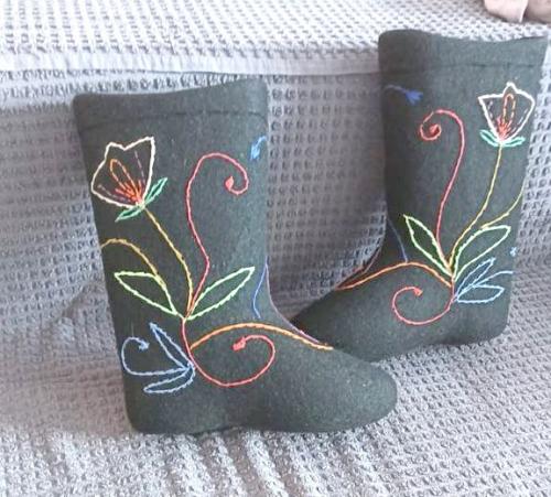 В нашем селе живет много людей, имеющих неоспоримые таланты. 02