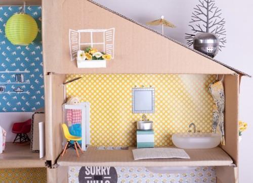 Кукольный домик своими руками из коробки. 06