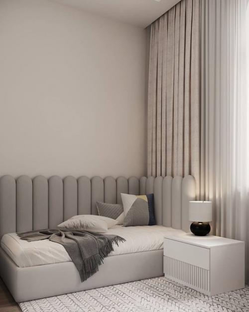 В комнате для подростка создана атмосфера комфорта, где интерьер оформлен в единой цветовой гамме, а дизайн выполнен в простом стиле. 06