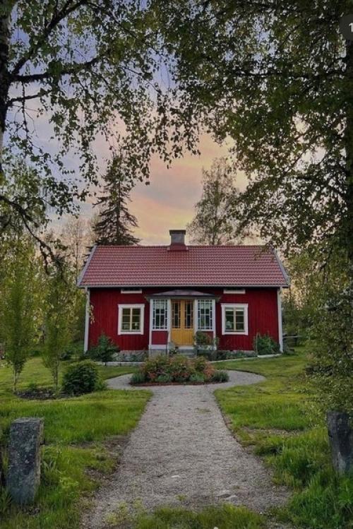 Добро пожаловать в уютный дом Тиффани, в котором время замирает и по всюду царит атмосфера спокойствия и умиротворения. 01